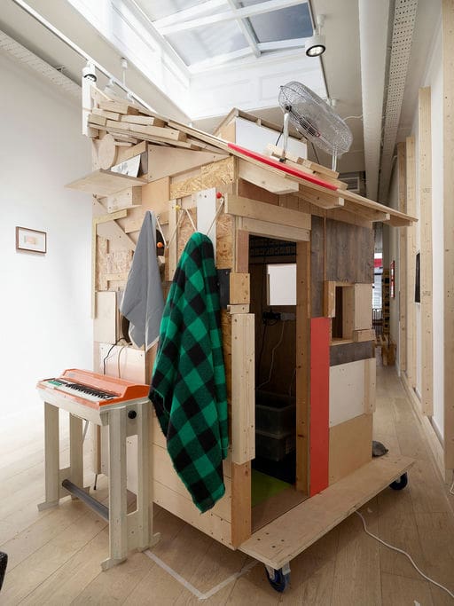 flown / house